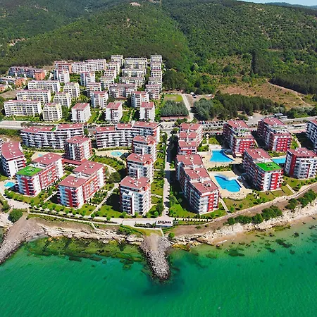 In Marina View Noks Grand Elenite
